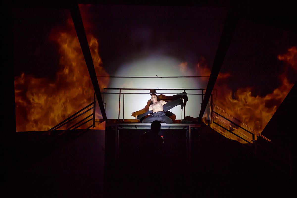 Запіскі тэатрала. Вельмі доўгія авацыі для Брэдбэры і Мушперта