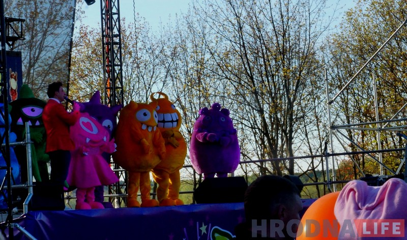 22 миллиона прилипал - это только начало. В Беларусь идет новая волна бонстиков