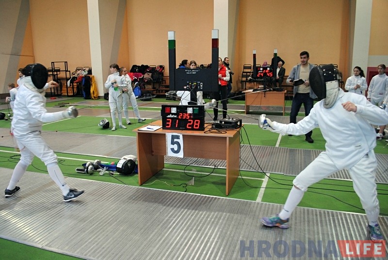 Скрестить шпаги приехали в Гродно представители трех стран Скрестить шпаги приехали в Гродно представители трех стран