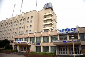 Сувениры от ремесленников, хрусталь, алкоголь и конфеты. В Гродно назвали самые популярные покупки иностранных туристов Сувениры от ремесленников, хрусталь, алкоголь и конфеты. В Гродно назвали самые популярные покупки иностранных туристов