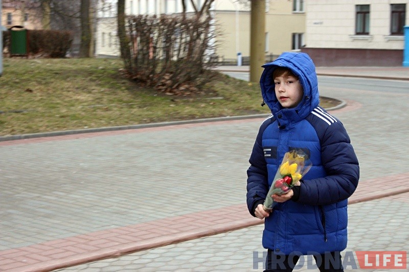 Гродненцы на улицах города 8 марта 2017 Гродненцы на улицах города 8 марта 2017