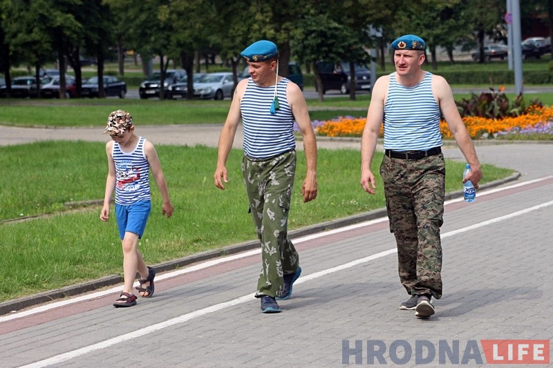 Гродненские десантники и разведчики отмечают День ВДВ Гродненские десантники и разведчики отмечают День ВДВ