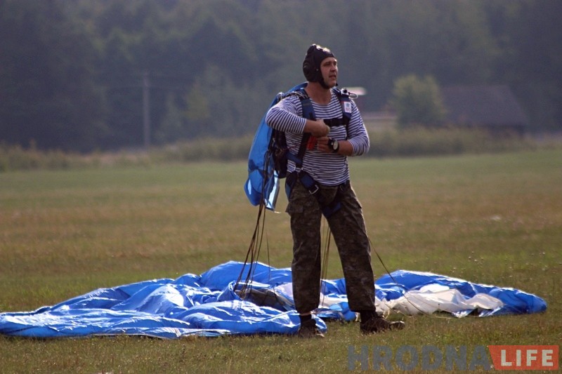 Гродненские десантники и разведчики отмечают День ВДВ Гродненские десантники и разведчики отмечают День ВДВ