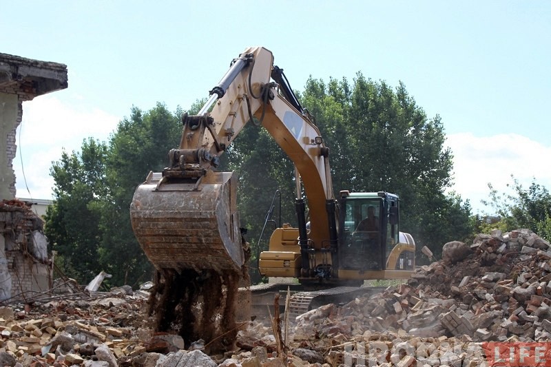 Бывший Гродненский кожевенный завод на Горновых пошел под снос Бывший Гродненский кожевенный завод на Горновых пошел под снос
