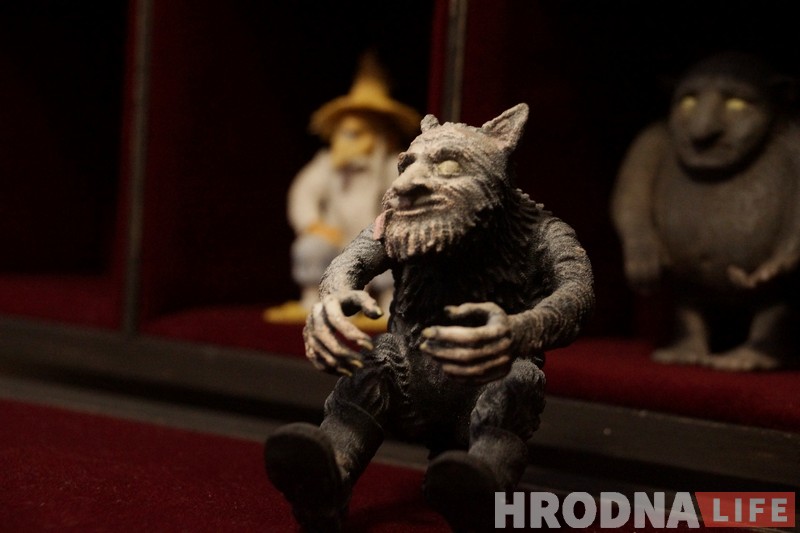 Злыдни vs домовых. Выбери, на чьей стороне ты, посетив выставу "Старые герои – новый мир. Герои беларусских сказок, мифов и легенд" Злыдни vs домовых. Выбери, на чьей стороне ты, посетив выставу "Старые герои – новый мир. Герои беларусских сказок, мифов и легенд"