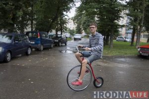 Деревянный велосипед второй раз вышел на старт веломарафона "Суседзі" Деревянный велосипед второй раз вышел на старт веломарафона "Суседзі"