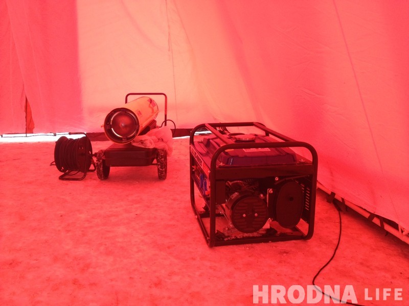 Не дождались морозов: около автовокзала бесплатно раздают чай, супы и пюре Не дождались морозов: около автовокзала бесплатно раздают чай, супы и пюре