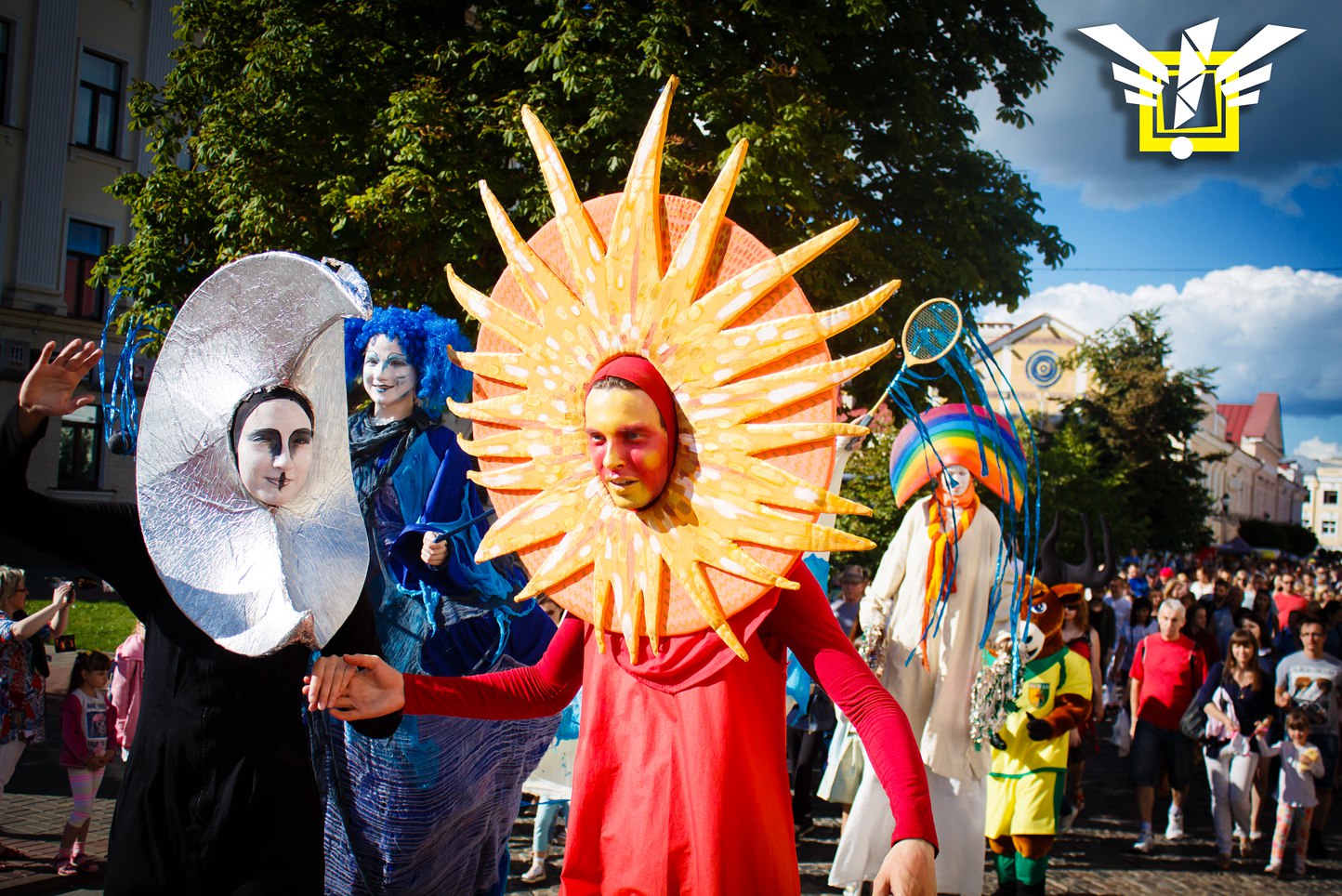 Почему брендам выгодно сотрудничать с культурой: рассказывает организатор гродненского Биг-мини фестиваля уличного искусства Почему брендам выгодно сотрудничать с культурой: рассказывает организатор гродненского Биг-мини фестиваля уличного искусства