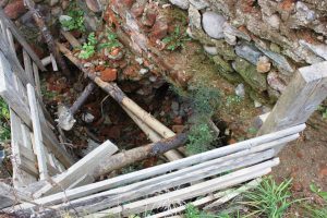 "Помещения в подвале Княжеской башни разваливались быстро". Посмотрите на башню Кревского замка до и после консервации