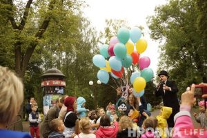 Сходить в театр не выходя из дома: На VOKA покажут спектакль «Земля Эльзы» в прямом эфире