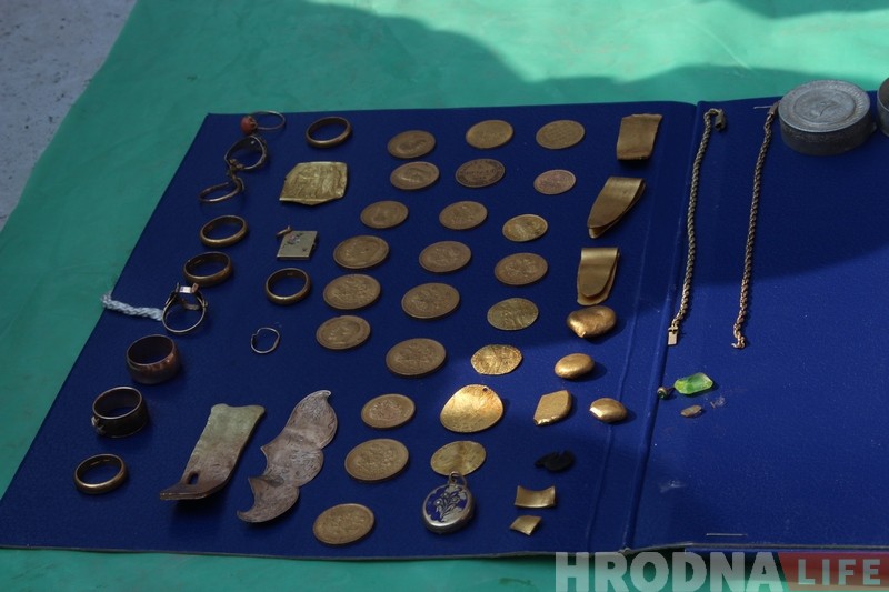 В центре Гродно нашли еврейский клад времен Второй мировой В центре Гродно нашли еврейский клад времен Второй мировой