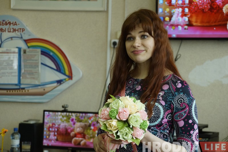 “Дети любят читать книжки, просто они об этом не знают". Писательница Надея Ясминска волшебничала вместе с гродненскими читателями “Дети любят читать книжки, просто они об этом не знают". Писательница Надея Ясминска волшебничала вместе с гродненскими читателями