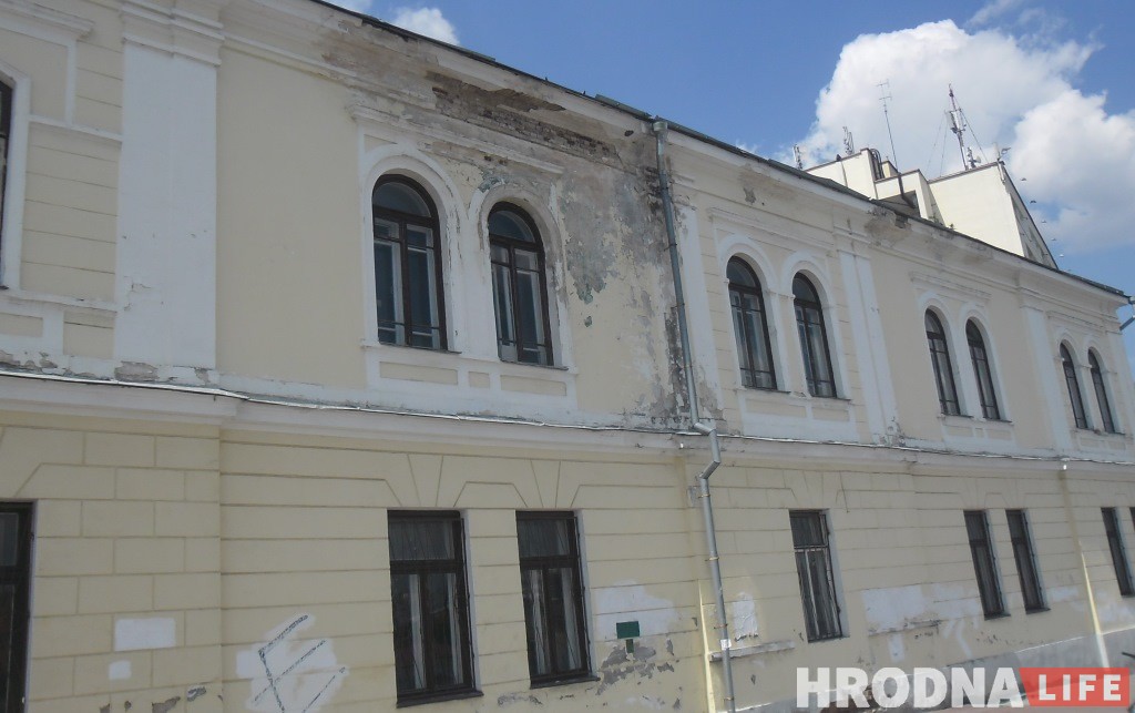 Реставрация по-гродненски: как довести здание до катастрофы, а после героически его восстанавливать Реставрация по-гродненски: как довести здание до катастрофы, а после героически его восстанавливать