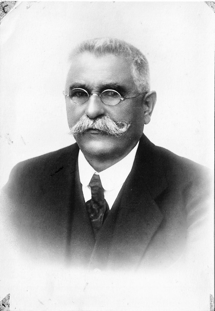 В Березовке хотят установить памятник основателю стеклозавода  Юлиусу Столле