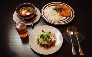 Ланч-меню Гродно на 17 мая: 6 предложений в разных местах города