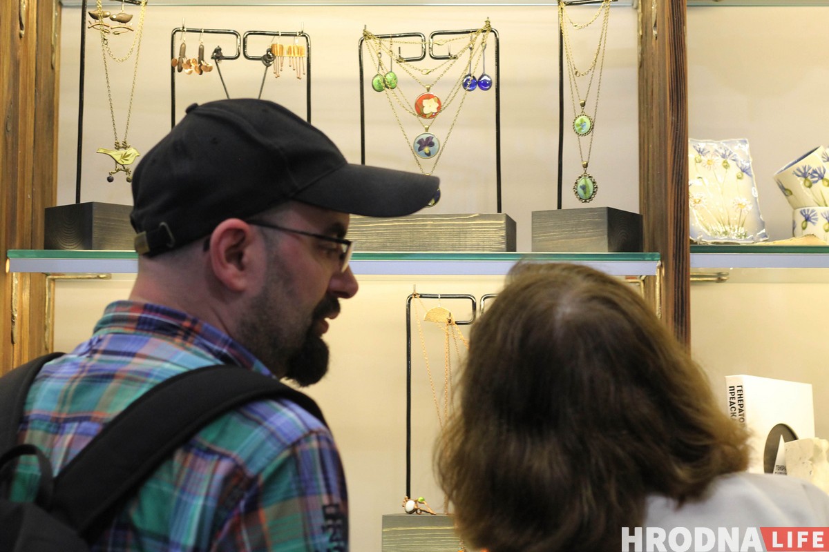 "Место, куда захочется возвращаться". Галерея "У майстра" открылась после ремонта "Место, куда захочется возвращаться". Галерея "У майстра" открылась после ремонта