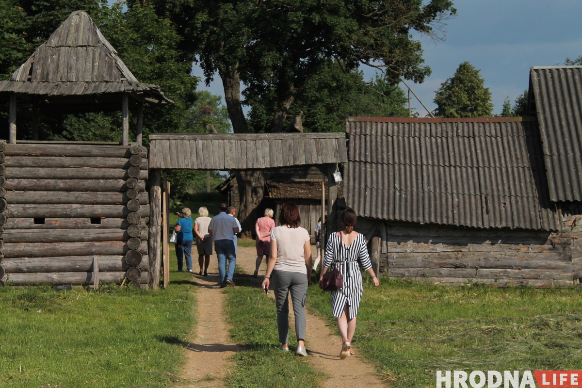 Страна замков. В Ошмянском районе появился парк миниатюр с крепостями и дворцами ВКЛ Страна замков. В Ошмянском районе появился парк миниатюр с крепостями и дворцами ВКЛ