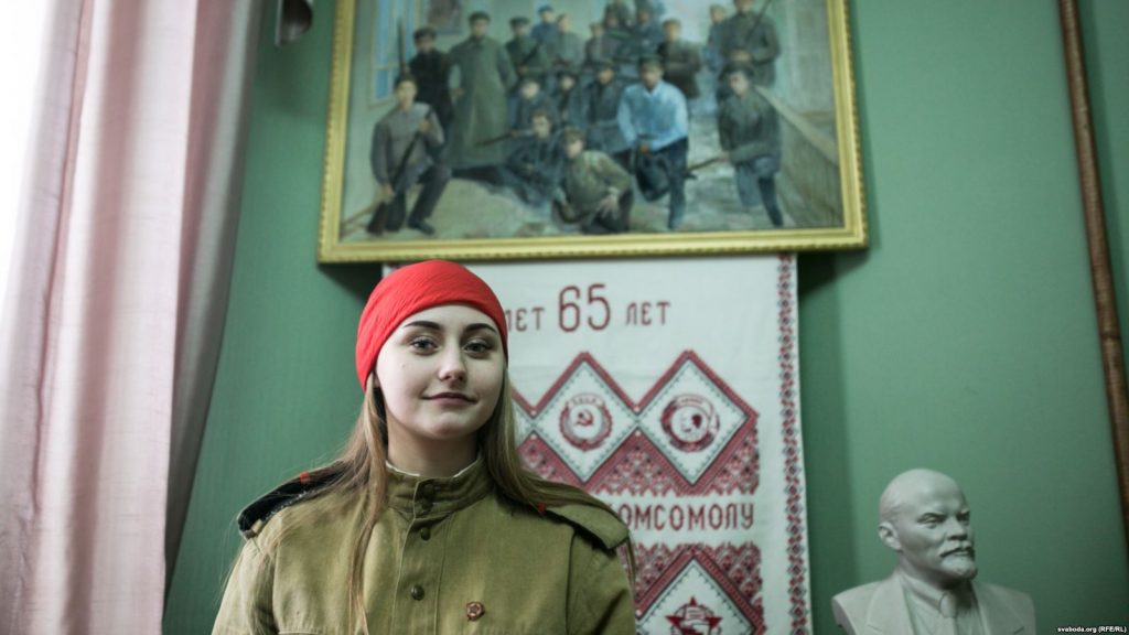 Памятные таблички: К 100-летию комсомола можно, а насчет БНР - "в рассмотрении"