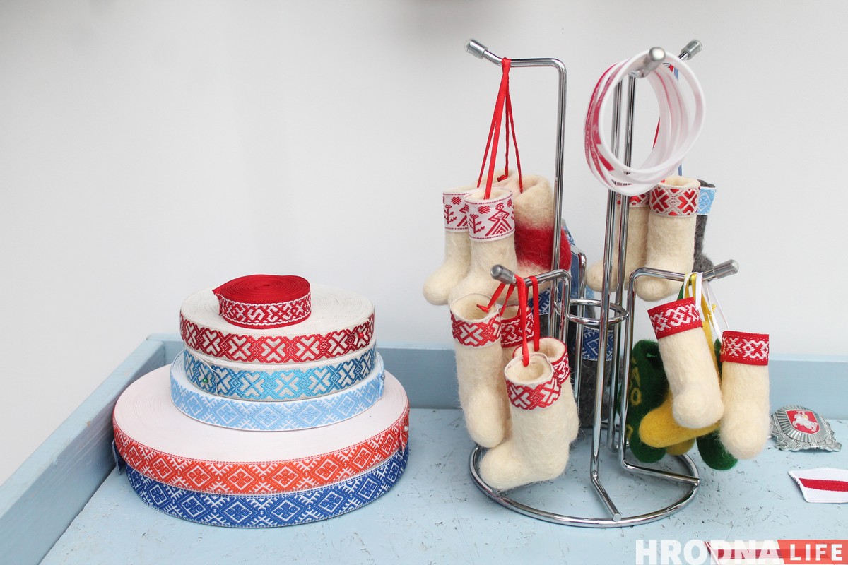 В Гродно открылась “Адметнасць” – магазин с национальной символикой В Гродно открылась “Адметнасць” – магазин с национальной символикой