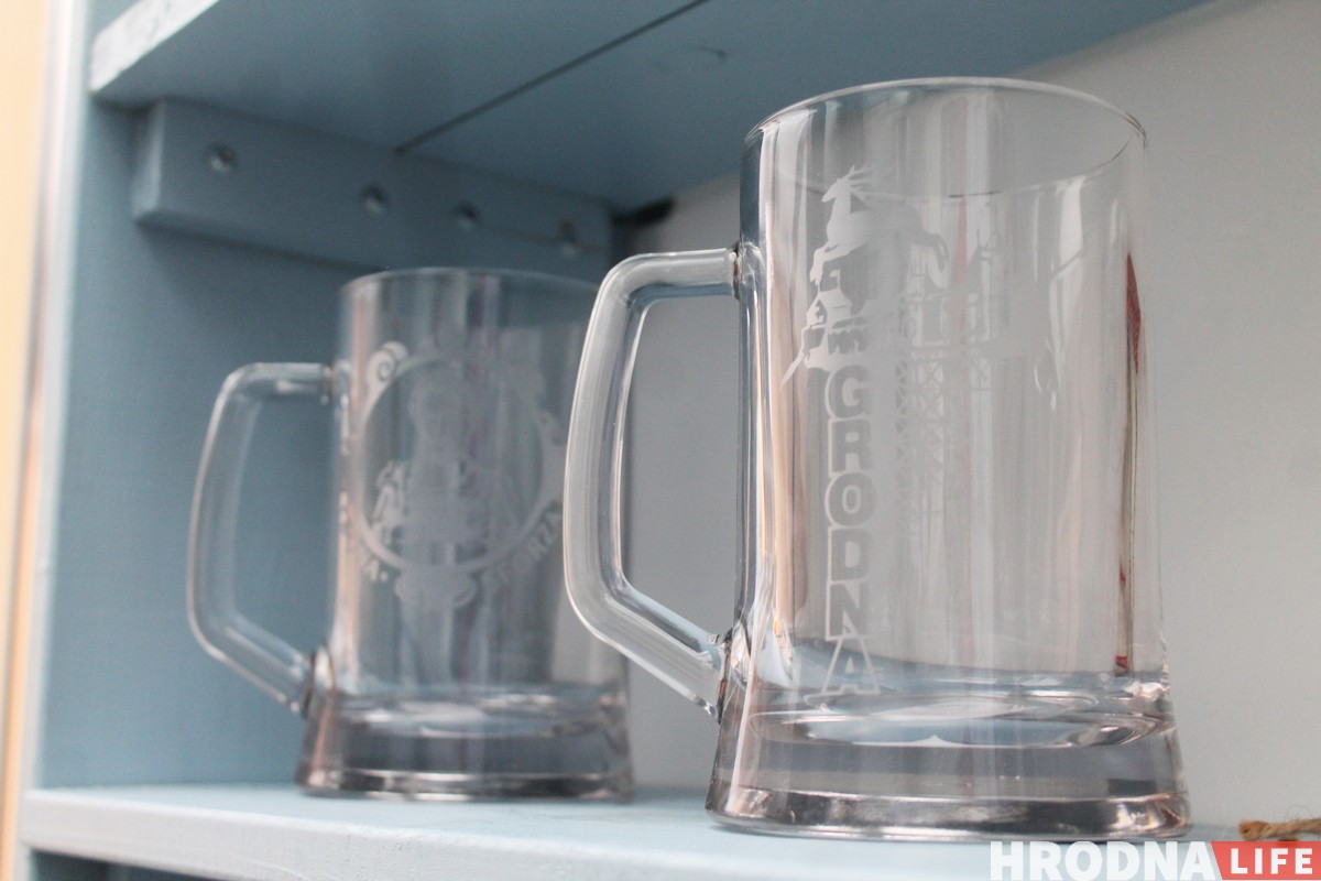 В Гродно открылась “Адметнасць” – магазин с национальной символикой В Гродно открылась “Адметнасць” – магазин с национальной символикой