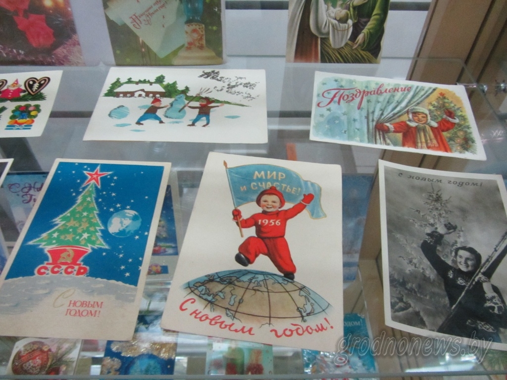 Новогодняя ретро-выставка из 700 экспонатов открылась в Гродно Новогодняя ретро-выставка из 700 экспонатов открылась в Гродно