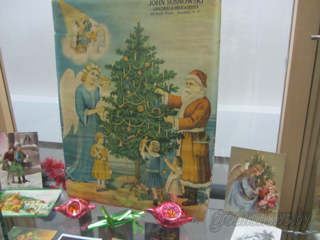 Новогодняя ретро-выставка из 700 экспонатов открылась в Гродно Новогодняя ретро-выставка из 700 экспонатов открылась в Гродно