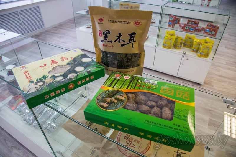 Смотрите, какие товары завезли в китайский выставочный центр в Гродно (но их пока не продают) Смотрите, какие товары завезли в китайский выставочный центр в Гродно (но их пока не продают)