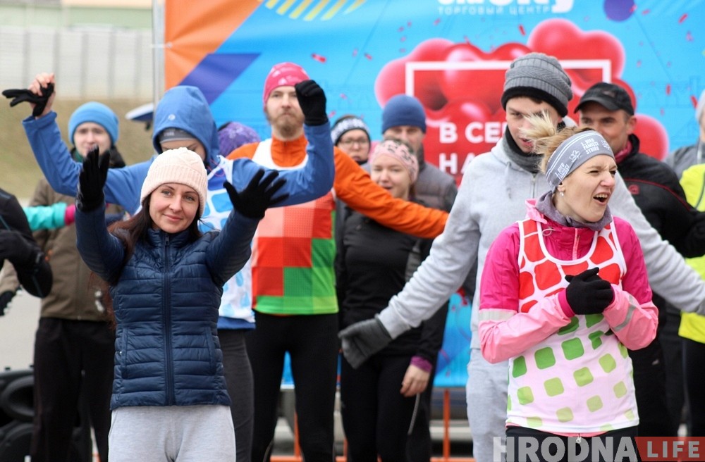 Вышли из спячки: гродненские любители бега пробежали вокруг Гродно Вышли из спячки: гродненские любители бега пробежали вокруг Гродно