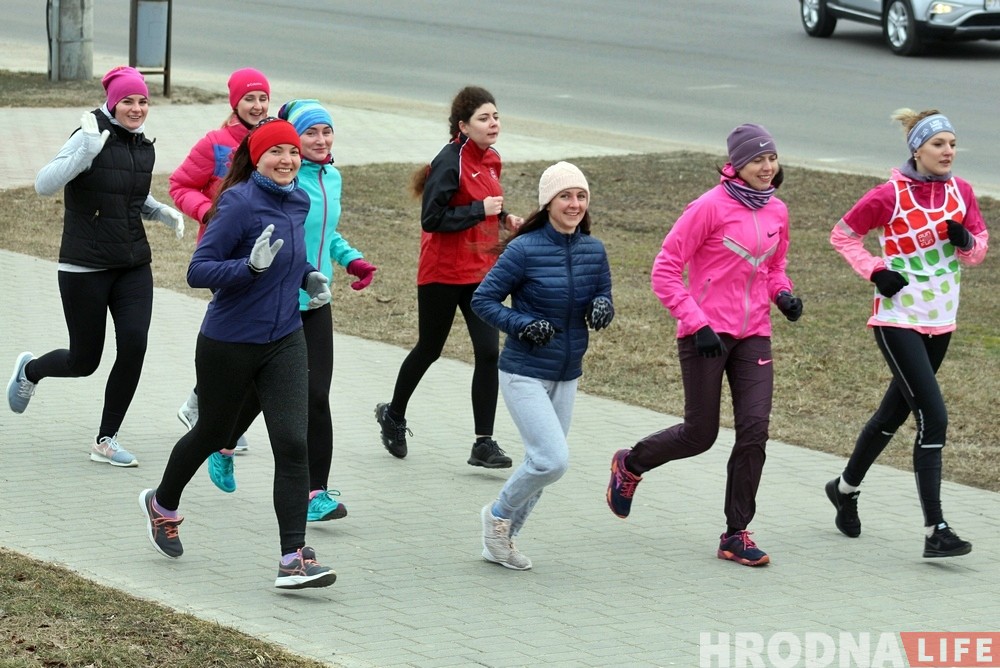 Вышли из спячки: гродненские любители бега пробежали вокруг Гродно Вышли из спячки: гродненские любители бега пробежали вокруг Гродно