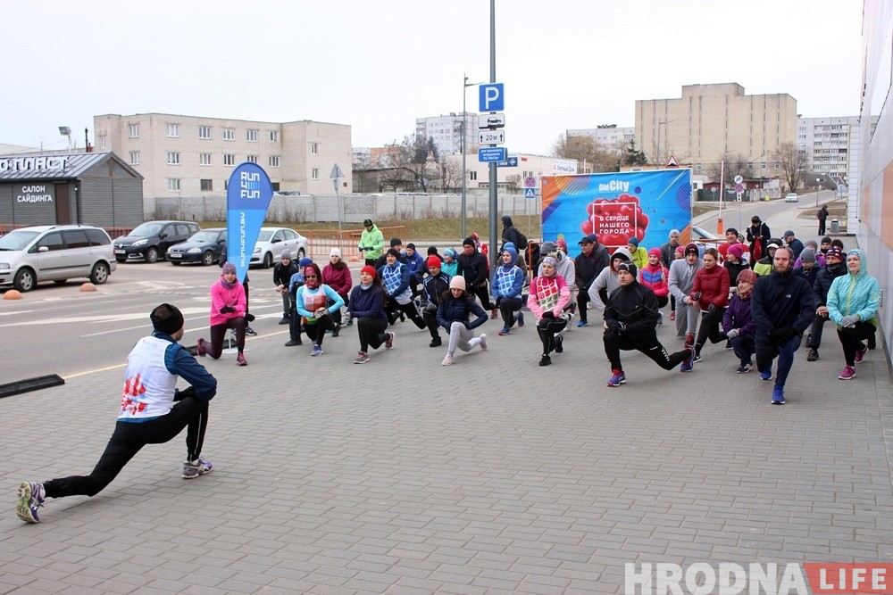 Вышли из спячки: гродненские любители бега пробежали вокруг Гродно Вышли из спячки: гродненские любители бега пробежали вокруг Гродно