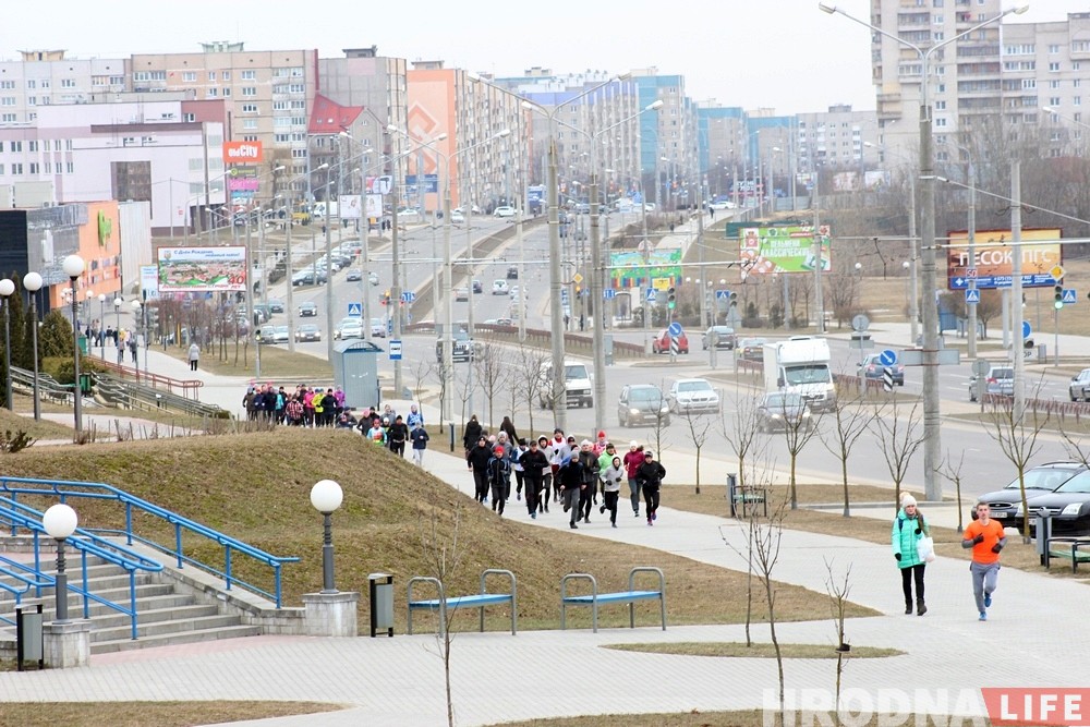 Вышли из спячки: гродненские любители бега пробежали вокруг Гродно Вышли из спячки: гродненские любители бега пробежали вокруг Гродно