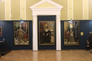 Дизайнер Владимир Цеслер изобразил «универсальный» логотип ко Дню Воли