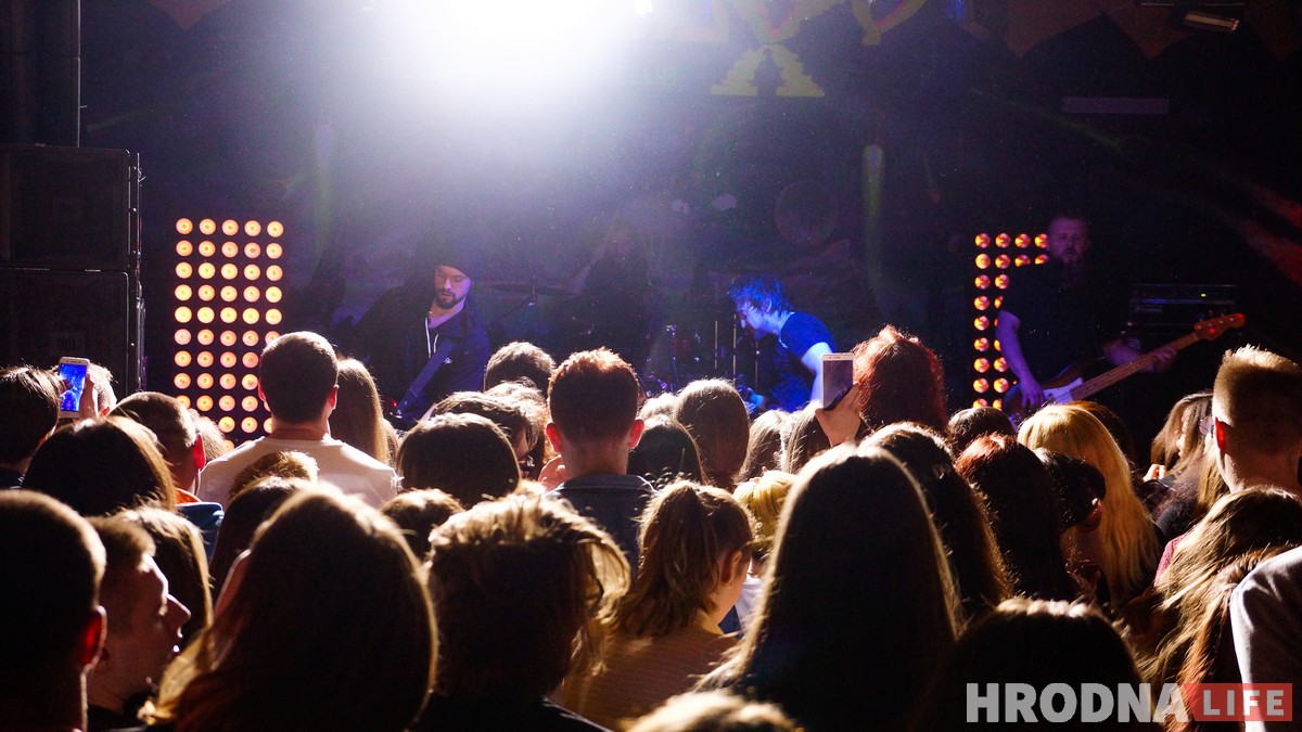 Фото: NIZKIZ зажигал в Гродно вечером и повторит концерт на Дне Воли Фото: NIZKIZ зажигал в Гродно вечером и повторит концерт на Дне Воли