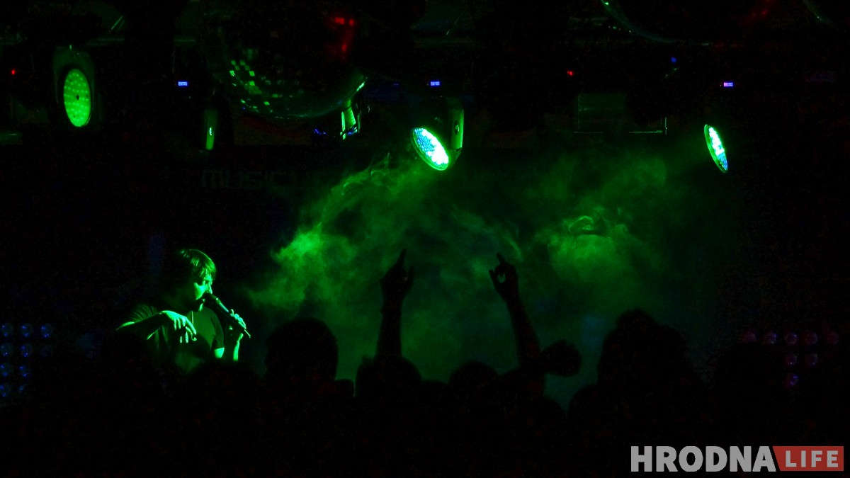 Фото: NIZKIZ зажигал в Гродно вечером и повторит концерт на Дне Воли Фото: NIZKIZ зажигал в Гродно вечером и повторит концерт на Дне Воли