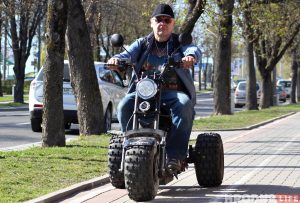 «За таким транспортом будущее». Гродненец рассказал, почему пересел на электротрайк «За таким транспортом будущее». Гродненец рассказал, почему пересел на электротрайк