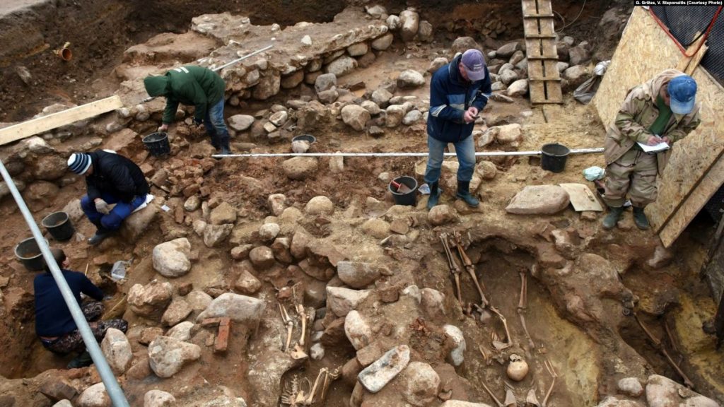 Правительство Литвы: Надписи на могилах повстанцев 1863 года будут и по-белорусски