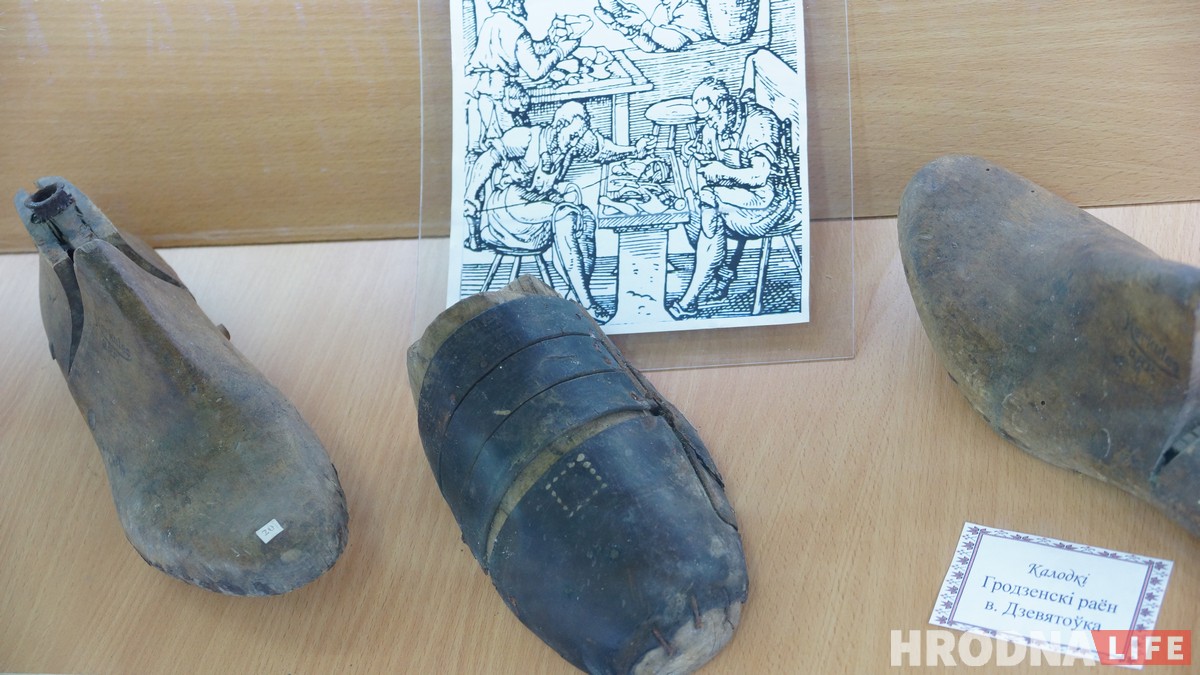 "А вы думали - обычный спальник". Единственная экскурсия Феста экскурсоводов за пределами центра прошла на Девятовке "А вы думали - обычный спальник". Единственная экскурсия Феста экскурсоводов за пределами центра прошла на Девятовке