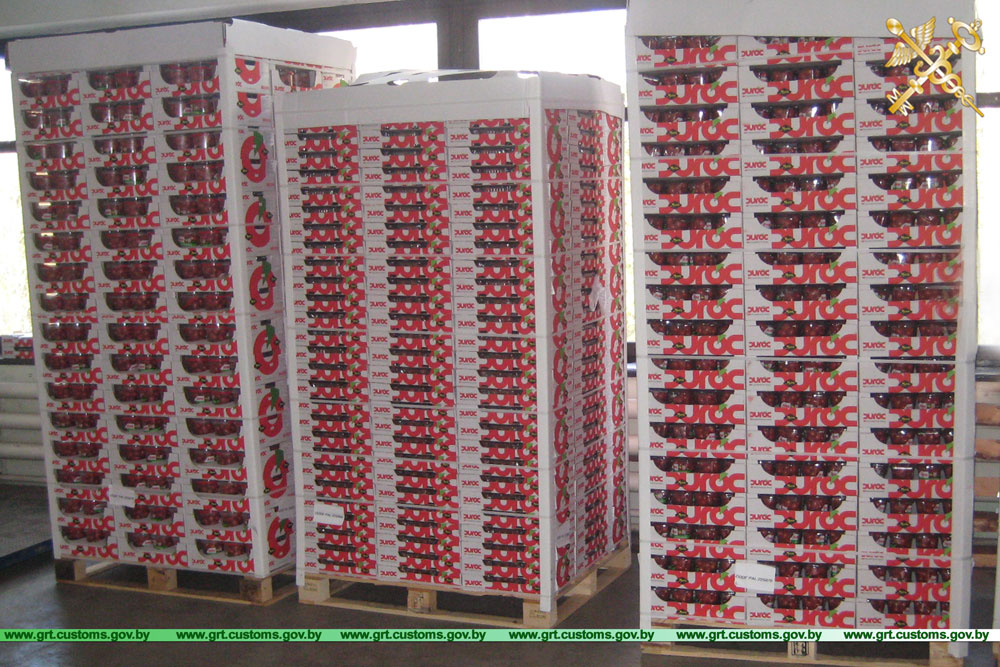 Водитель уничтожал документы на границе, чтобы никто не узнал, сколько стоит его папайя