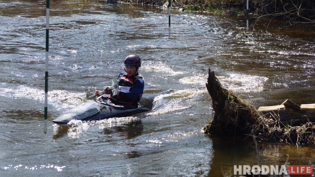 Неманская весна-2019: Безумный Макс разбудил туристов-водников от спячки и накормил тушенкой Неманская весна-2019: Безумный Макс разбудил туристов-водников от спячки и накормил тушенкой