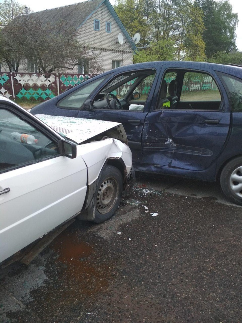 Под Гродно за выходные случилось три аварии. Одна - со смертельным исходом Под Гродно за выходные случилось три аварии. Одна - со смертельным исходом