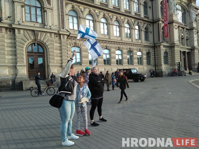 Фотофакт: Что творилось в Хельсинки, когда финские хоккеисты победили канадцев Фотофакт: Что творилось в Хельсинки, когда финские хоккеисты победили канадцев