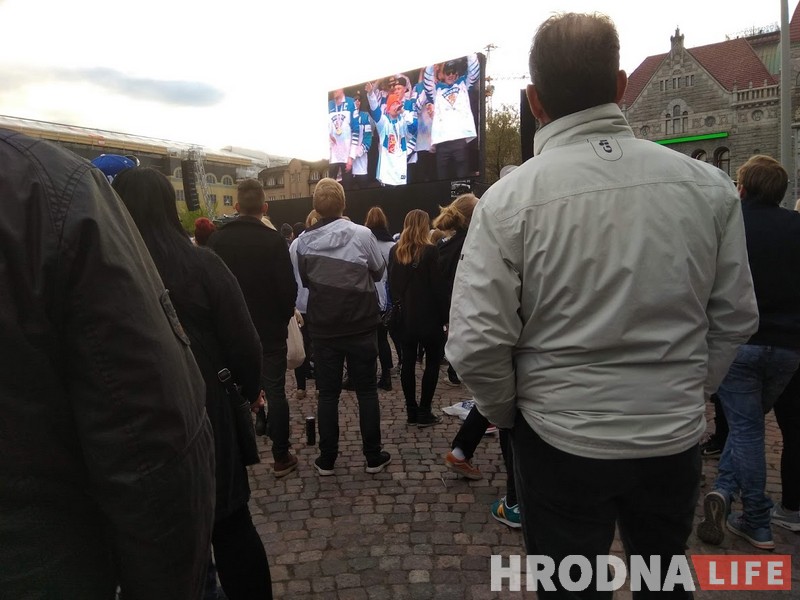 Фотофакт: Что творилось в Хельсинки, когда финские хоккеисты победили канадцев Фотофакт: Что творилось в Хельсинки, когда финские хоккеисты победили канадцев