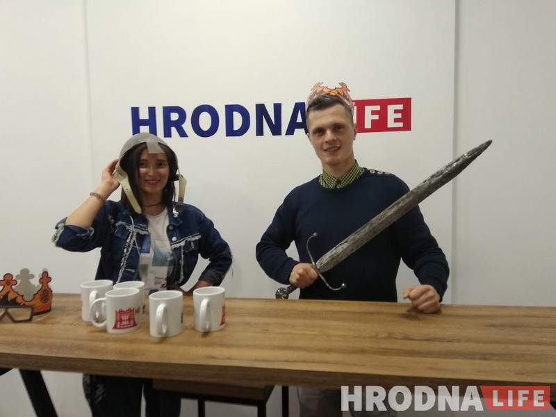 Вместе и трон делить веселей! Редакция Hrodna.life посмотрела последнюю серию "Игры престолов" вместе с читателями Вместе и трон делить веселей! Редакция Hrodna.life посмотрела последнюю серию "Игры престолов" вместе с читателями