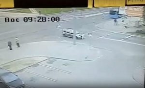 В Гродно водитель сбил слабовидящего и уехал. Его ищет милиция