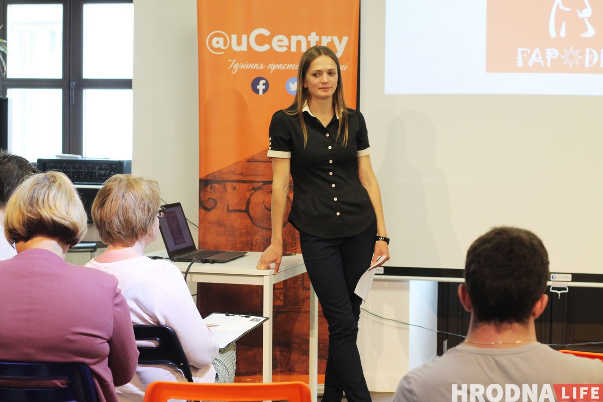 На "Мова Нанова" в Гродно выступил Александр Чумаков с рок-н-ролльными гуслями На "Мова Нанова" в Гродно выступил Александр Чумаков с рок-н-ролльными гуслями