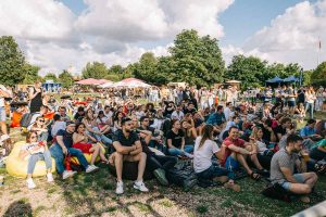 Суп из бычьих хвостов и веганские пельмени с тофу. Что искать на фестивале Vulitsa Ezha в Гродно