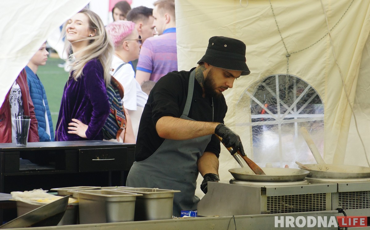 Гродно во второй раз встречал Vulitsa Ezha. Было вкусно, весело и солнечно Гродно во второй раз встречал Vulitsa Ezha. Было вкусно, весело и солнечно