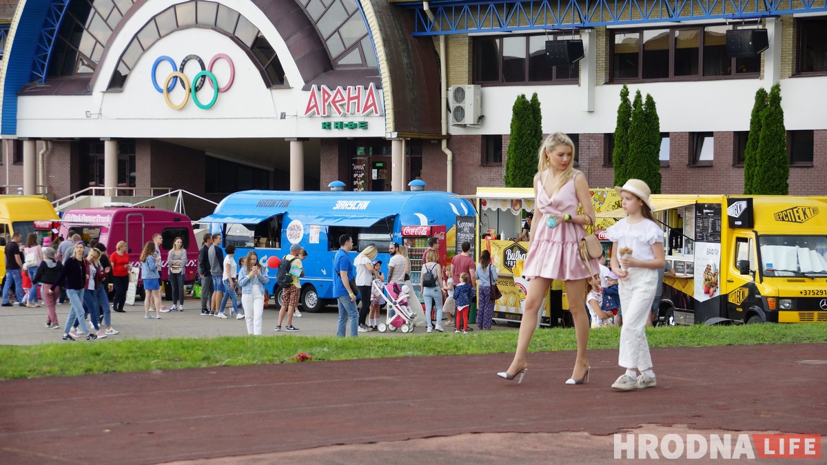 Гродно во второй раз встречал Vulitsa Ezha. Было вкусно, весело и солнечно Гродно во второй раз встречал Vulitsa Ezha. Было вкусно, весело и солнечно