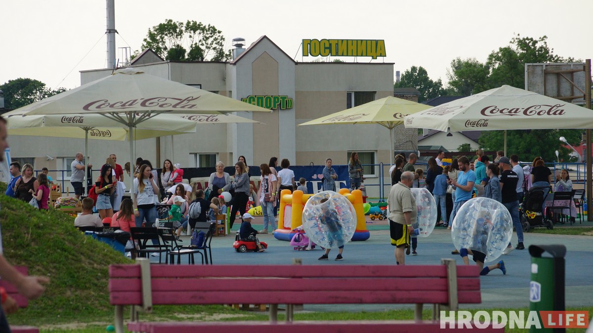 Гродно во второй раз встречал Vulitsa Ezha. Было вкусно, весело и солнечно Гродно во второй раз встречал Vulitsa Ezha. Было вкусно, весело и солнечно