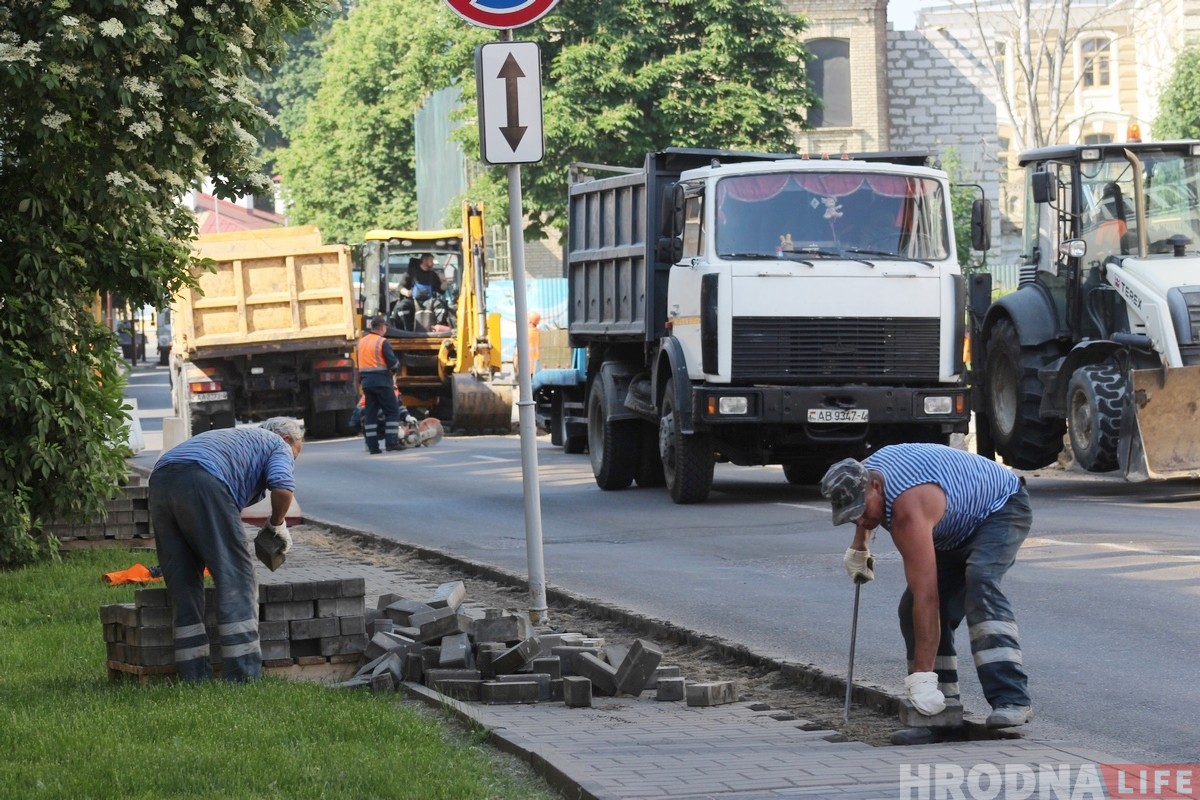 Улицу Большую Троицкую закрыли на ремонт Улицу Большую Троицкую закрыли на ремонт